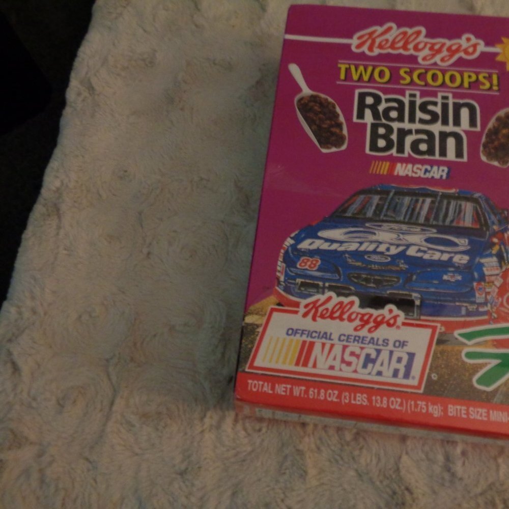 VINTAGE Racing Pack Cereal Set - Picture 7 of 10